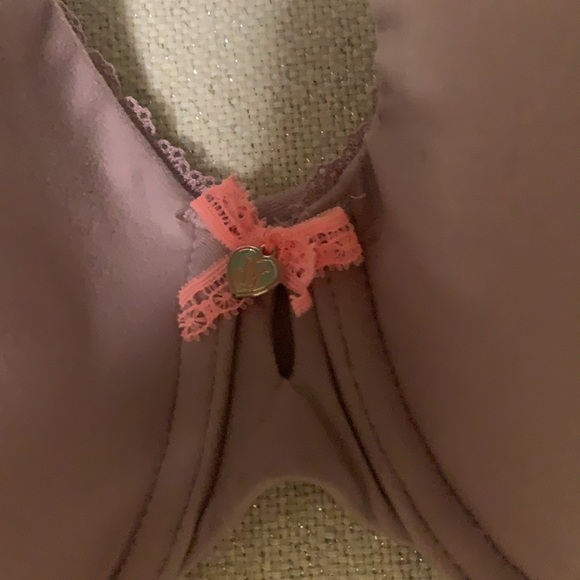 Victoria’s Secret Lined Perfect Coverage Bra - Picture 10 of 15